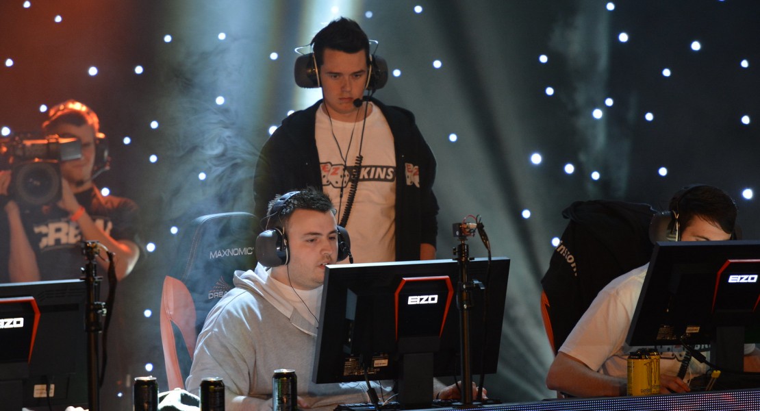 A picture of the EZSkins player "fearLess", the primary AWP player for the team.